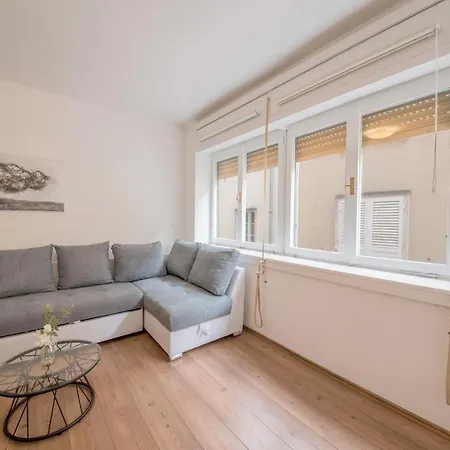 Aurora Apartment Zadar